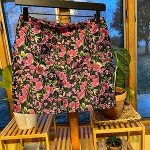 En Saison  Floral-Print Mini Skirt Size XS